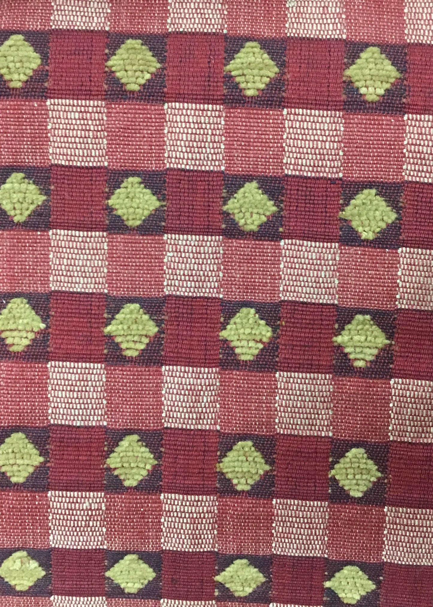 11911 Chenille Diamond Check